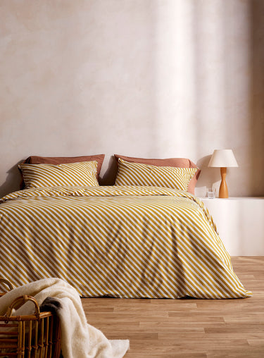 Inviting stripes duvet cover set